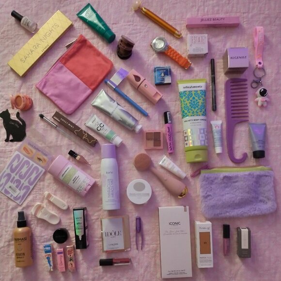 All New BIG Cosmetic Mystery Box - Picture 7 of 12